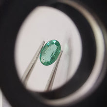 Įkelti vaizdą į galerijos rodinį, Natūralus smaragdas 5x3 mm