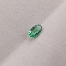 Įkelti vaizdą į galerijos rodinį, Natūralus smaragdas 5x3 mm