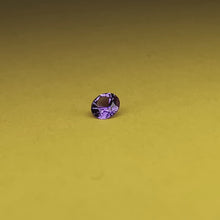 Įkelti vaizdą į galerijos rodinį, Natūralus violetinis safyras 3.0 mm