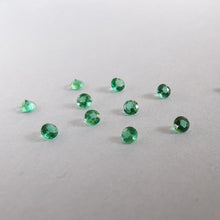 Įkelti vaizdą į galerijos rodinį, Natūralūs smaragdai 2.0 mm