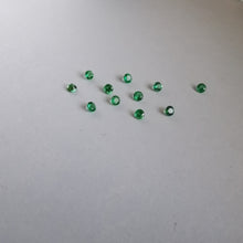Įkelti vaizdą į galerijos rodinį, Natūralūs smaragdai, 2.0 mm DC