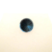 Įkelti vaizdą į galerijos rodinį, London Blue topazas - Concave cut by Berckwer, 6.0 mm