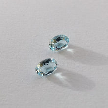 Įkelti vaizdą į galerijos rodinį, Natūralus akvamarinas 6x4 mm - iš šono
