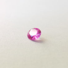 Įkelti vaizdą į galerijos rodinį, Natūralus rožinis safyras 3.9 mm
