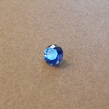 Įkelti vaizdą į galerijos rodinį, Natūralus mėlynas safyras 3.8 mm
