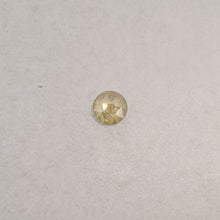 Įkelti vaizdą į galerijos rodinį, Natūralus deimantas, 3.7 mm apvalus rose-cut
