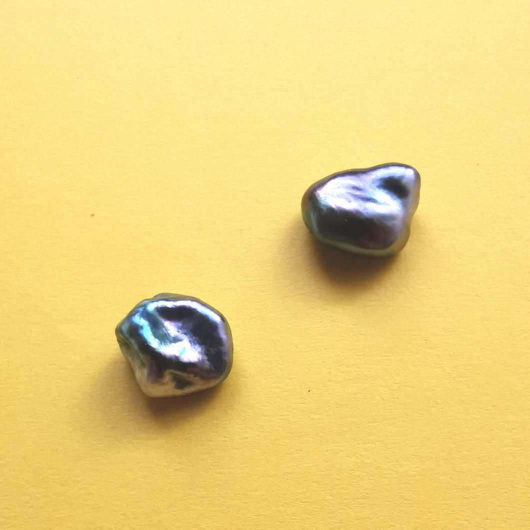 Taičio keshi perlų pora 8.0-9.0 mm